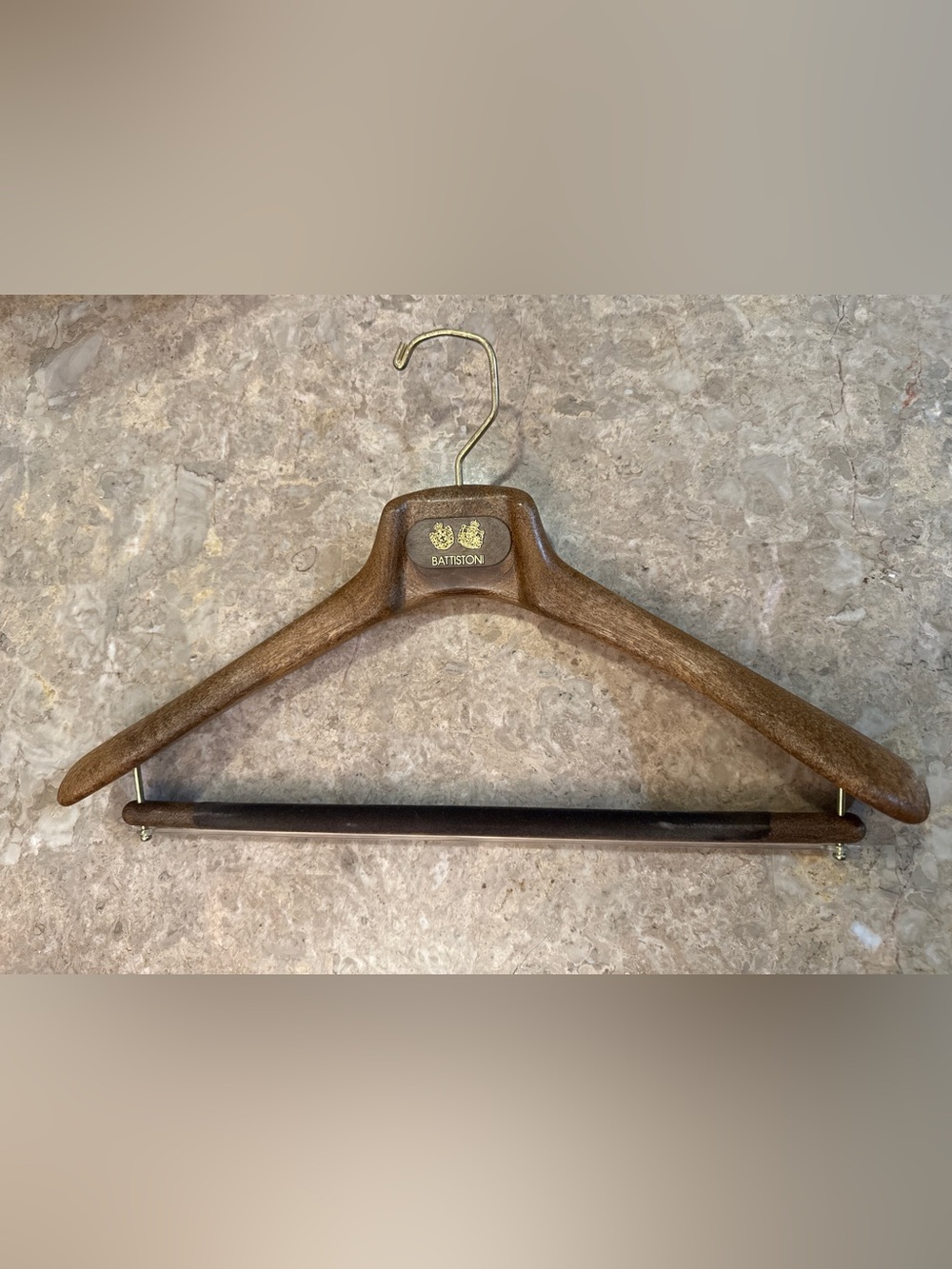 Battistoni wooden suit hanger size 43